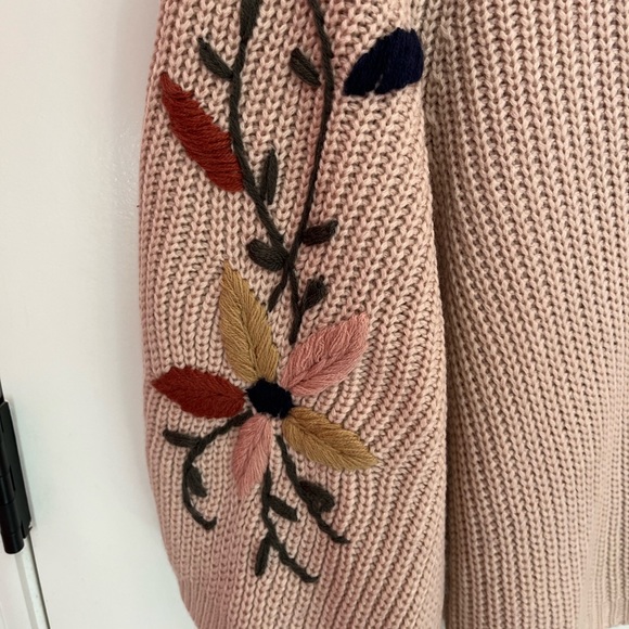 Simply Couture Woman’s Sweater Poncho - Picture 3 of 4